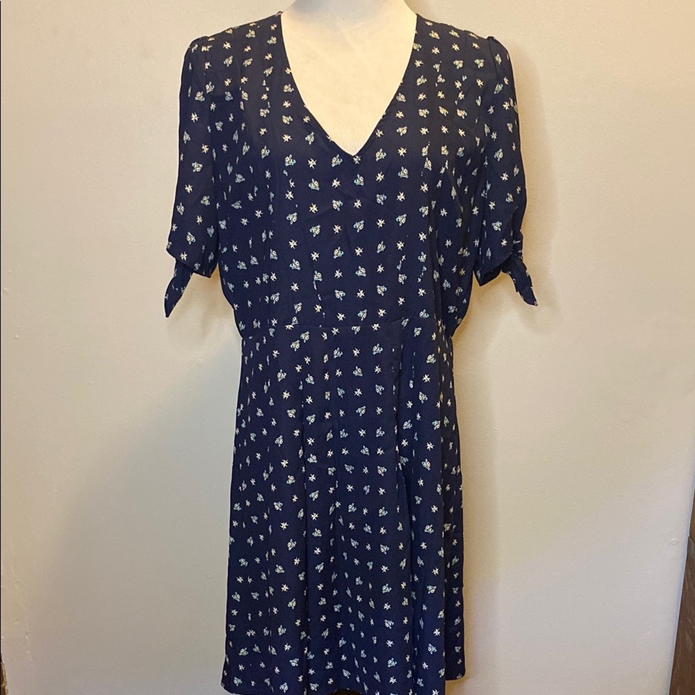 19 Cooper Midnight Blue Floral Dress